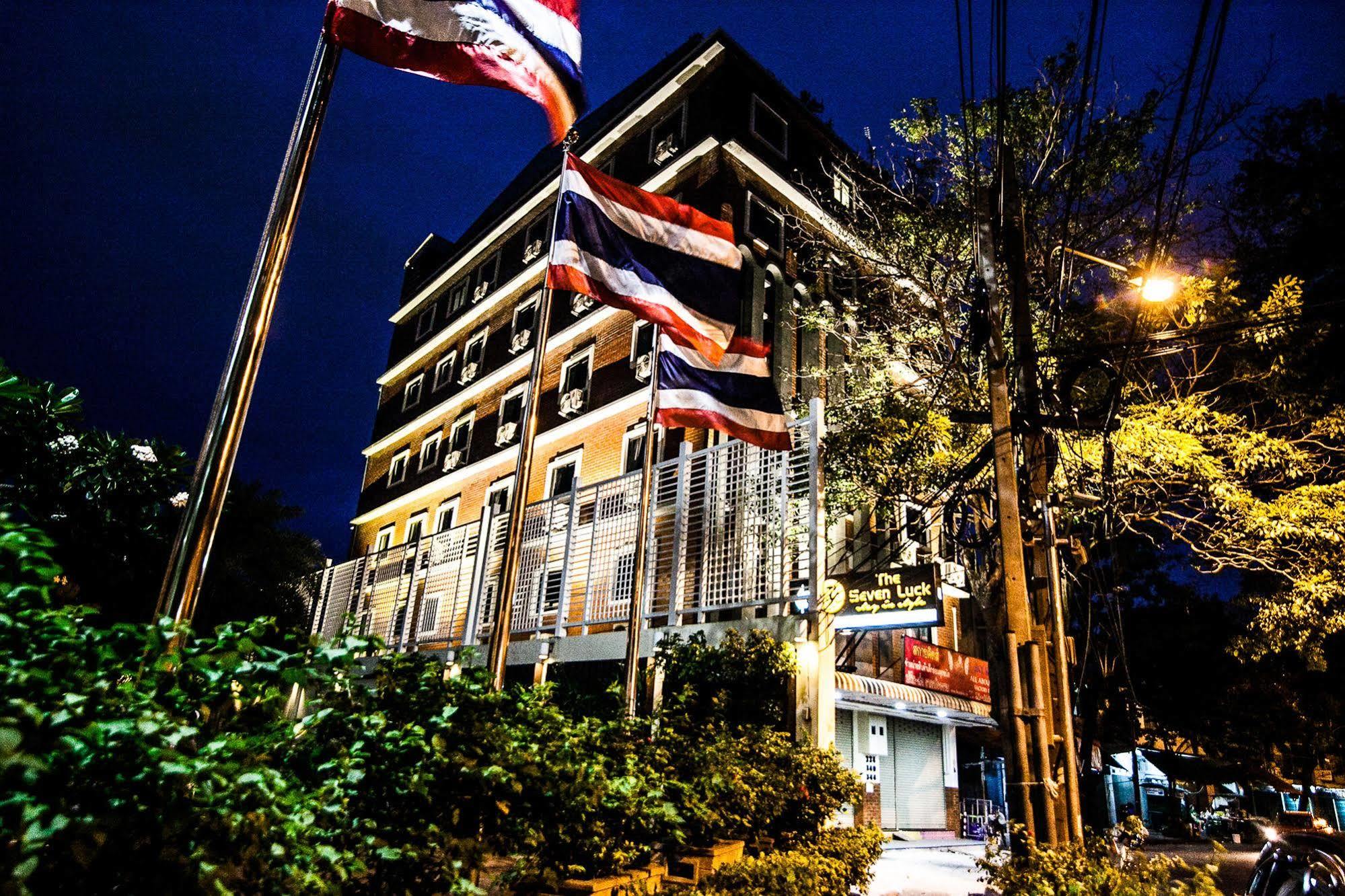 The Seven Luck Otel Bangkok Dış mekan fotoğraf